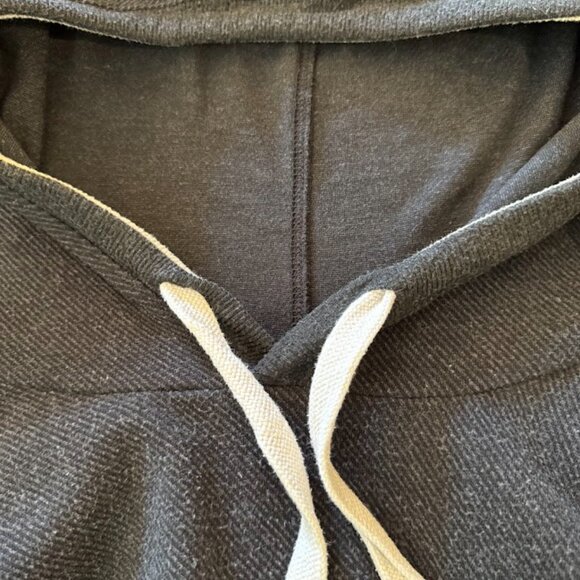 Faherty Legend Heathered Hoodie in Black Twill, Size XL - Picture 6 of 9